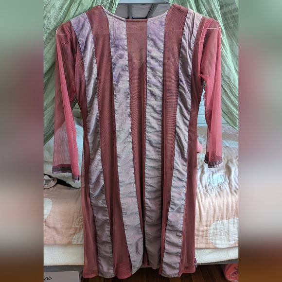 Pretty Tunic - Picture 2 of 4